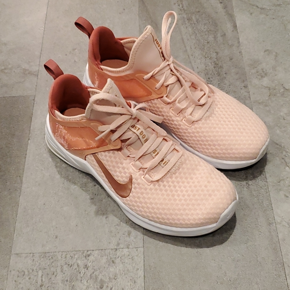 Nike AIR Max Bella TR 2 Pink weight training gym shoes